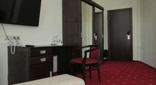 Гостиница Красный Холм Михайловское Улучшенный двухместный номер с 1 кроватью-20